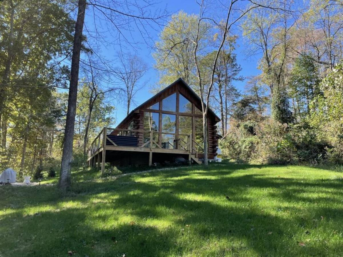 Fern Haven A Modern Take On Hocking Hills Cabins Stella Eksteriør billede