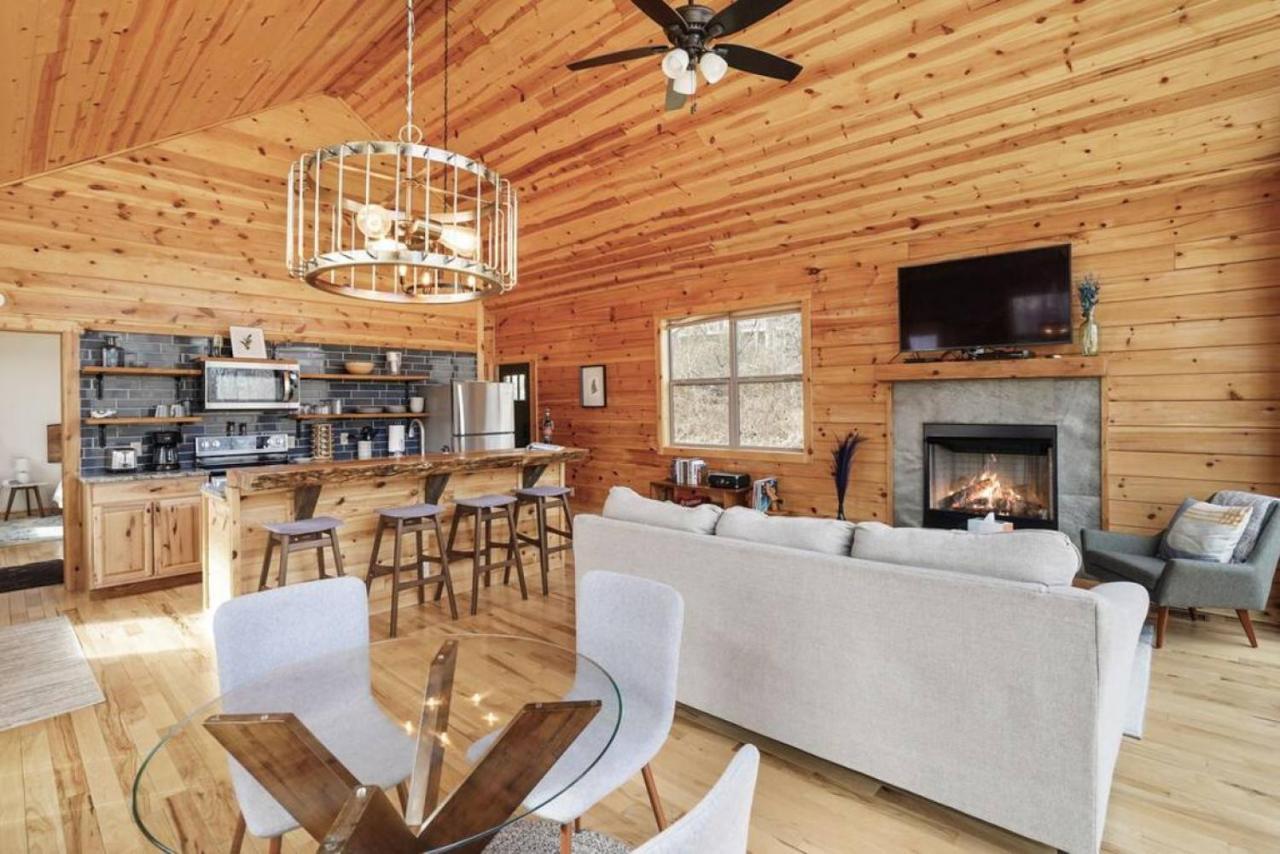 Fern Haven A Modern Take On Hocking Hills Cabins Stella Eksteriør billede