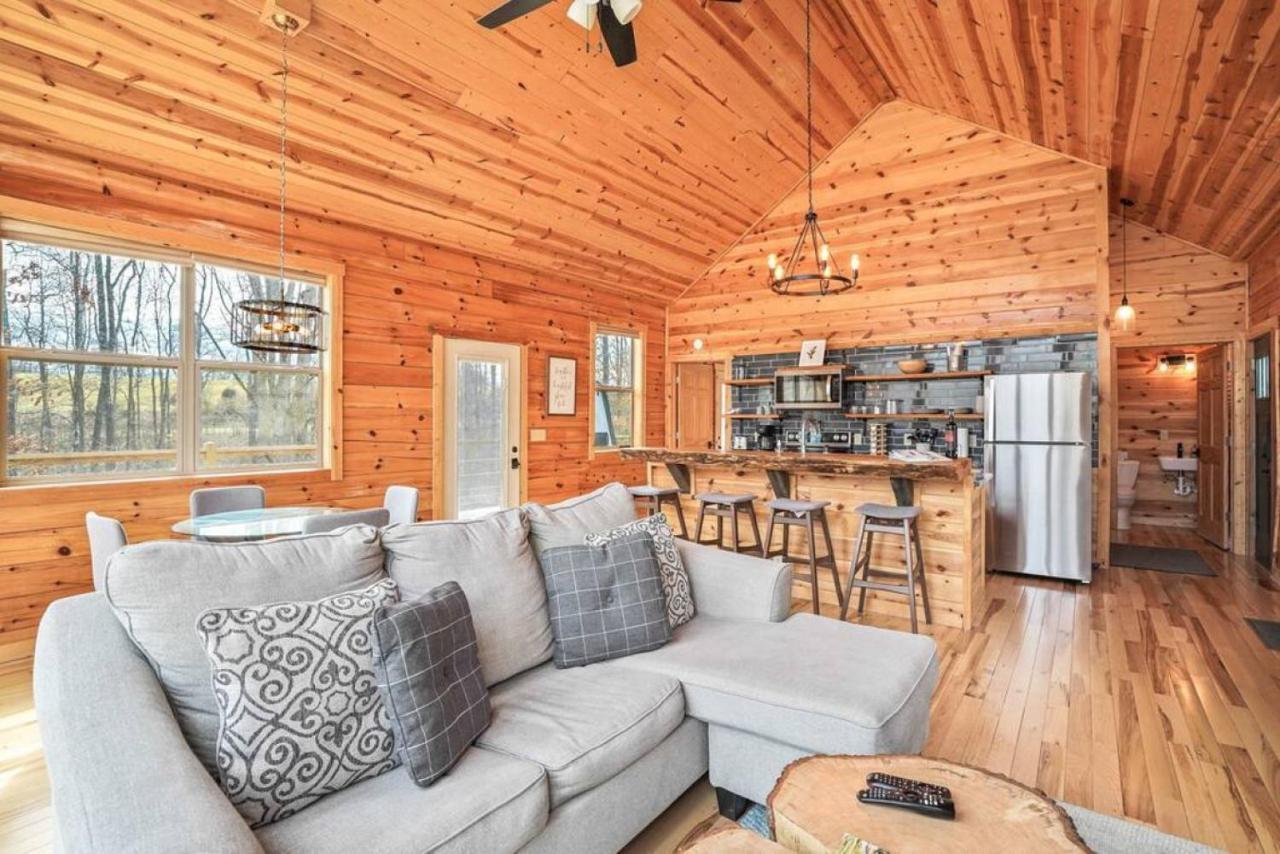 Fern Haven A Modern Take On Hocking Hills Cabins Stella Eksteriør billede